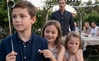 Cuando la policía llegó por un anillo desaparecido, todos miraron al niño más callado de la mesa, pero su padre ya sabía quién había preparado aquella acusación cruel