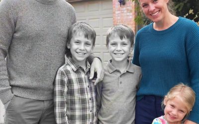Mi esposo desapareció con nuestros gemelos – 7 años después, mi hija dijo: “Mamá, papá me envió un video la noche antes de irse y me pidió que no te lo mostrara”