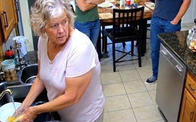 Mi hija estaba en la cocina de mi casa en Charleston y me dijo: «Tienes suerte de que al menos te dejemos dormir aquí». Su marido asintió