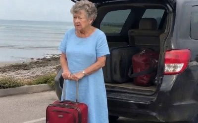 Una semana antes de Navidad, me quedé atónita al oír a mi hija decir por teléfono: “Trae a los ocho niños a casa de mamá. Ella los cuidará mientras nos vamos de vacaciones y disfrutamos”.