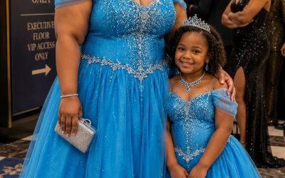 # Llevé a mi hija para sorprender a mi esposo en su gala… pero su secretaria dijo que su «esposa y su hijo» ya estaban arriba — Noticias